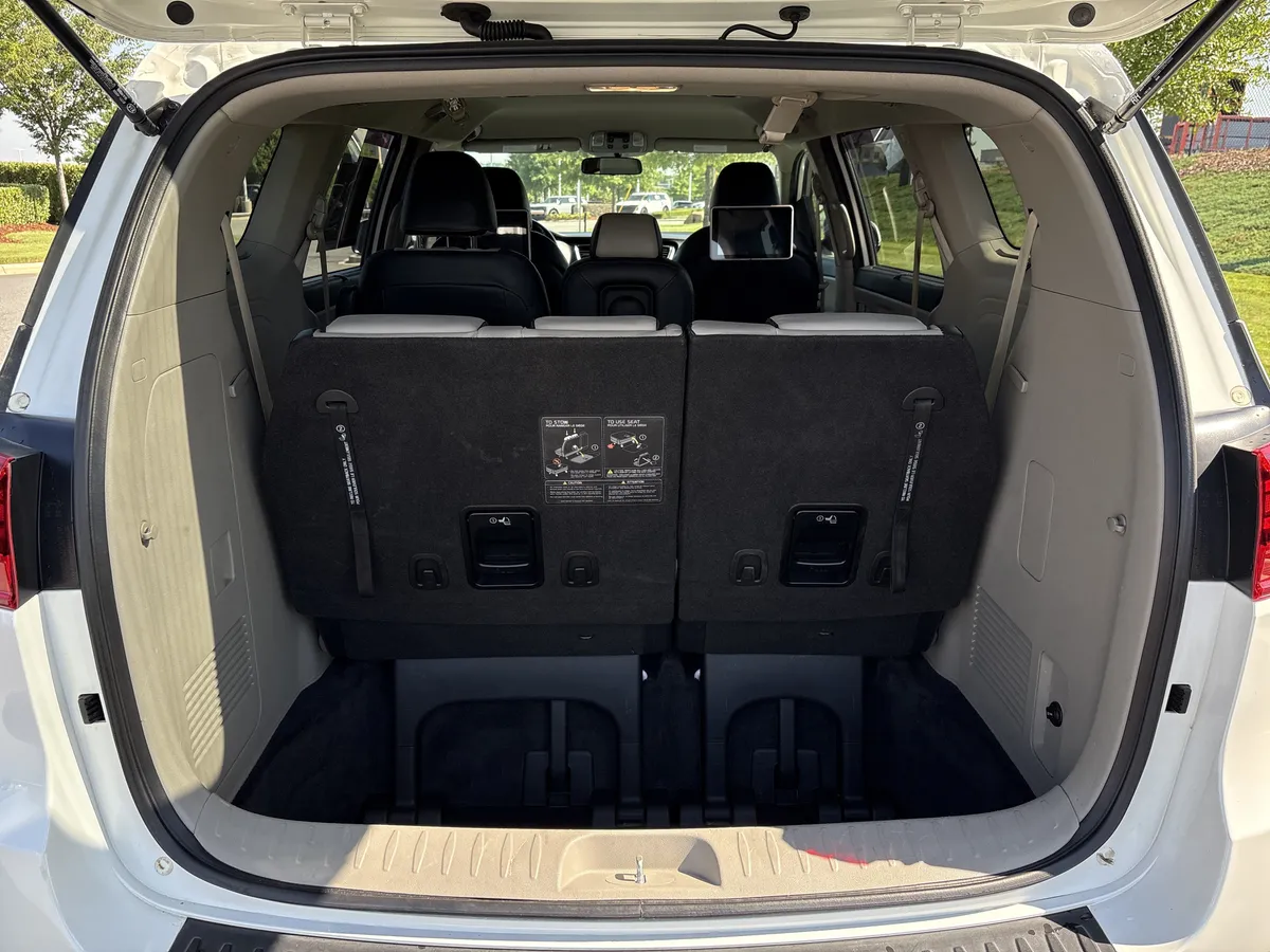 2020 Kia Sedona EX thumbnail 33