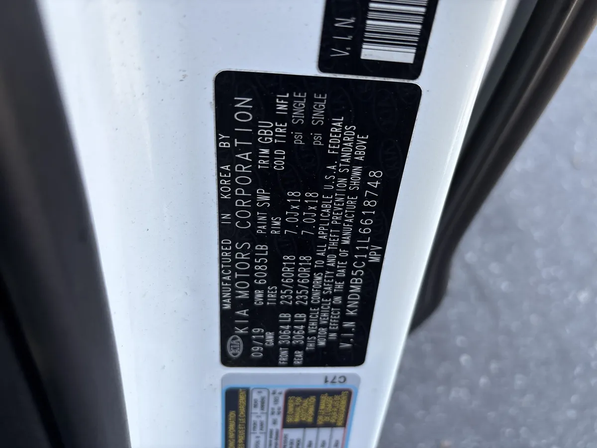 2020 Kia Sedona EX thumbnail 35