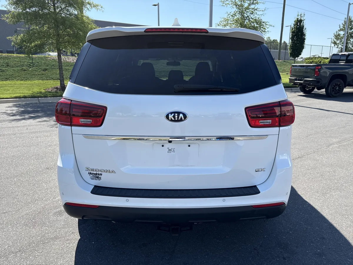 2020 Kia Sedona EX thumbnail 7