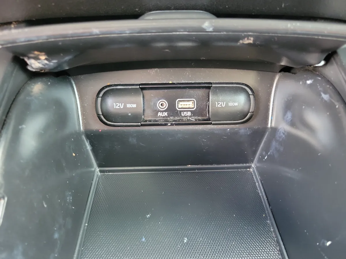 2020 Kia Sorento 2.4L L thumbnail 12