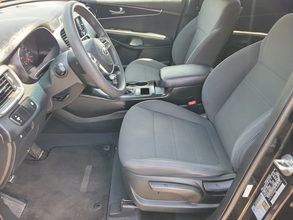 2020 Kia Sorento 2.4L L thumbnail 4