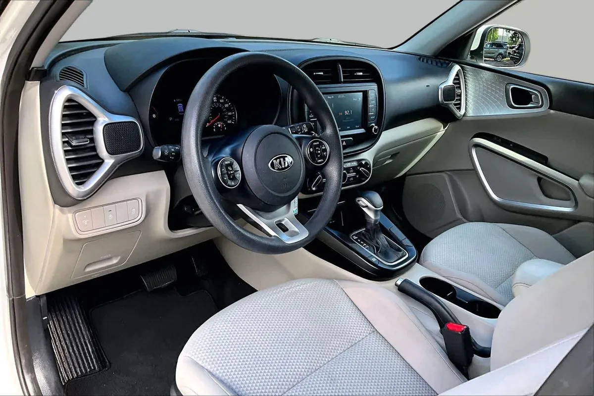 2020 Kia Soul LX thumbnail 17