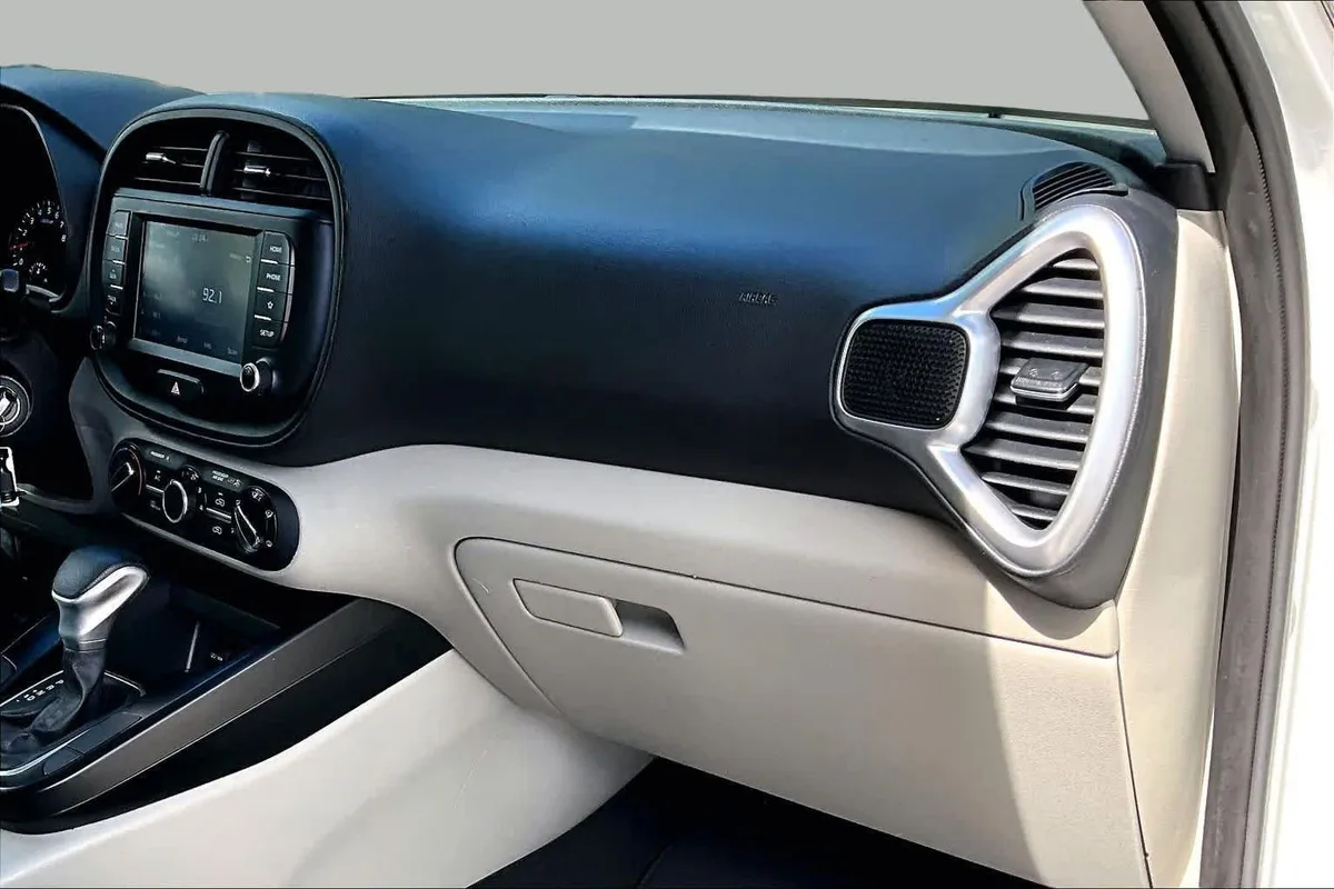 2020 Kia Soul LX thumbnail 18