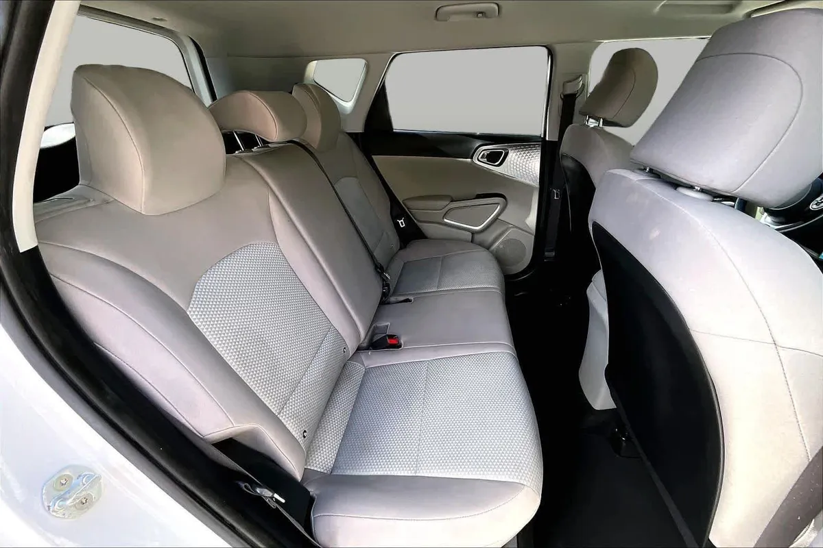 2020 Kia Soul LX thumbnail 19