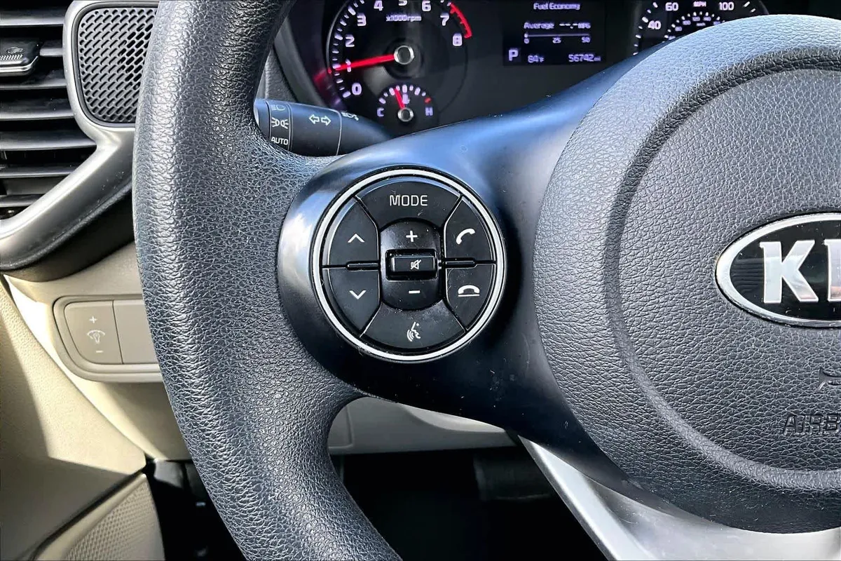 2020 Kia Soul LX thumbnail 21