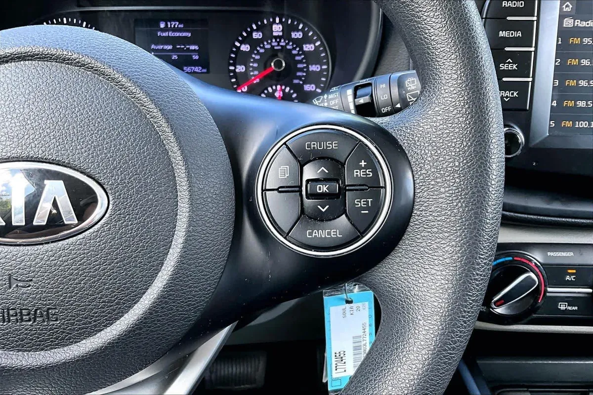 2020 Kia Soul LX thumbnail 22