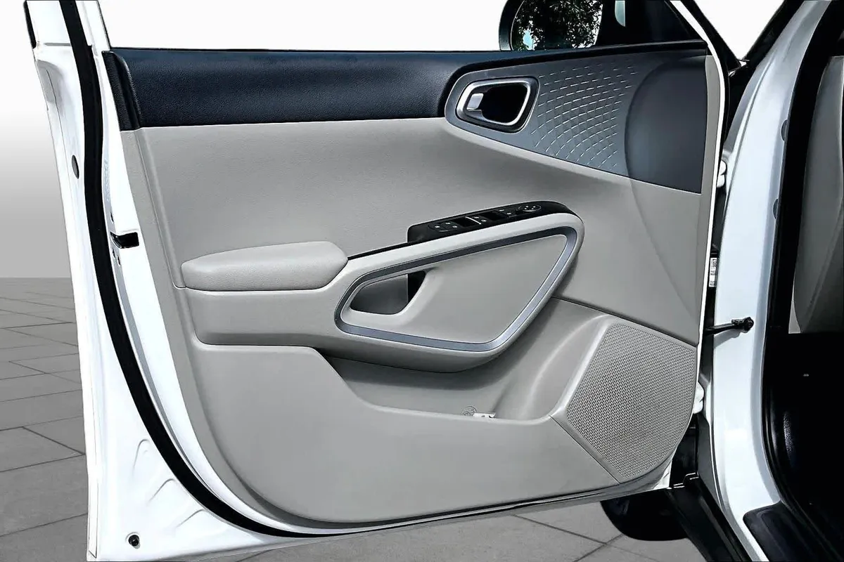 2020 Kia Soul LX thumbnail 25