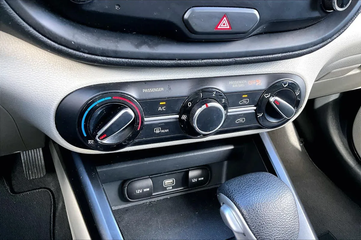 2020 Kia Soul LX thumbnail 33