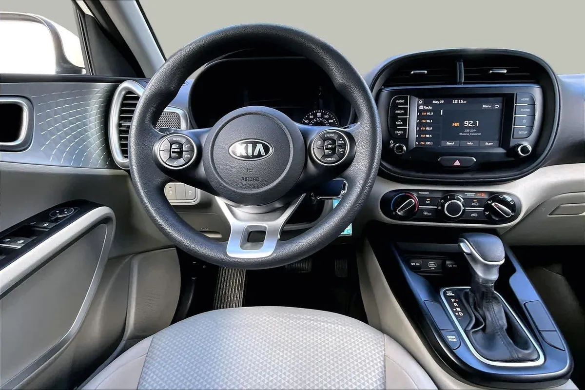 2020 Kia Soul LX thumbnail 6