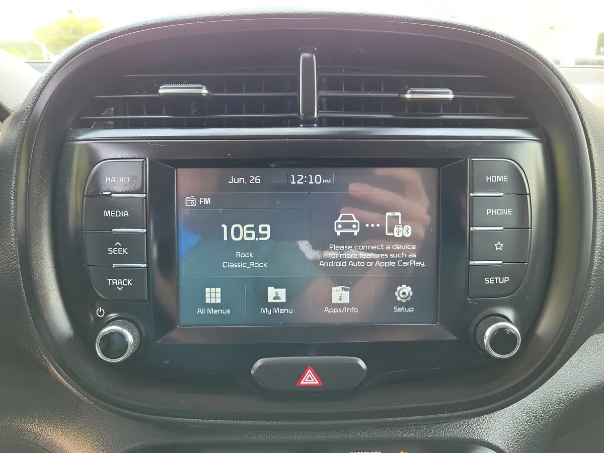 2020 Kia Soul S thumbnail 16