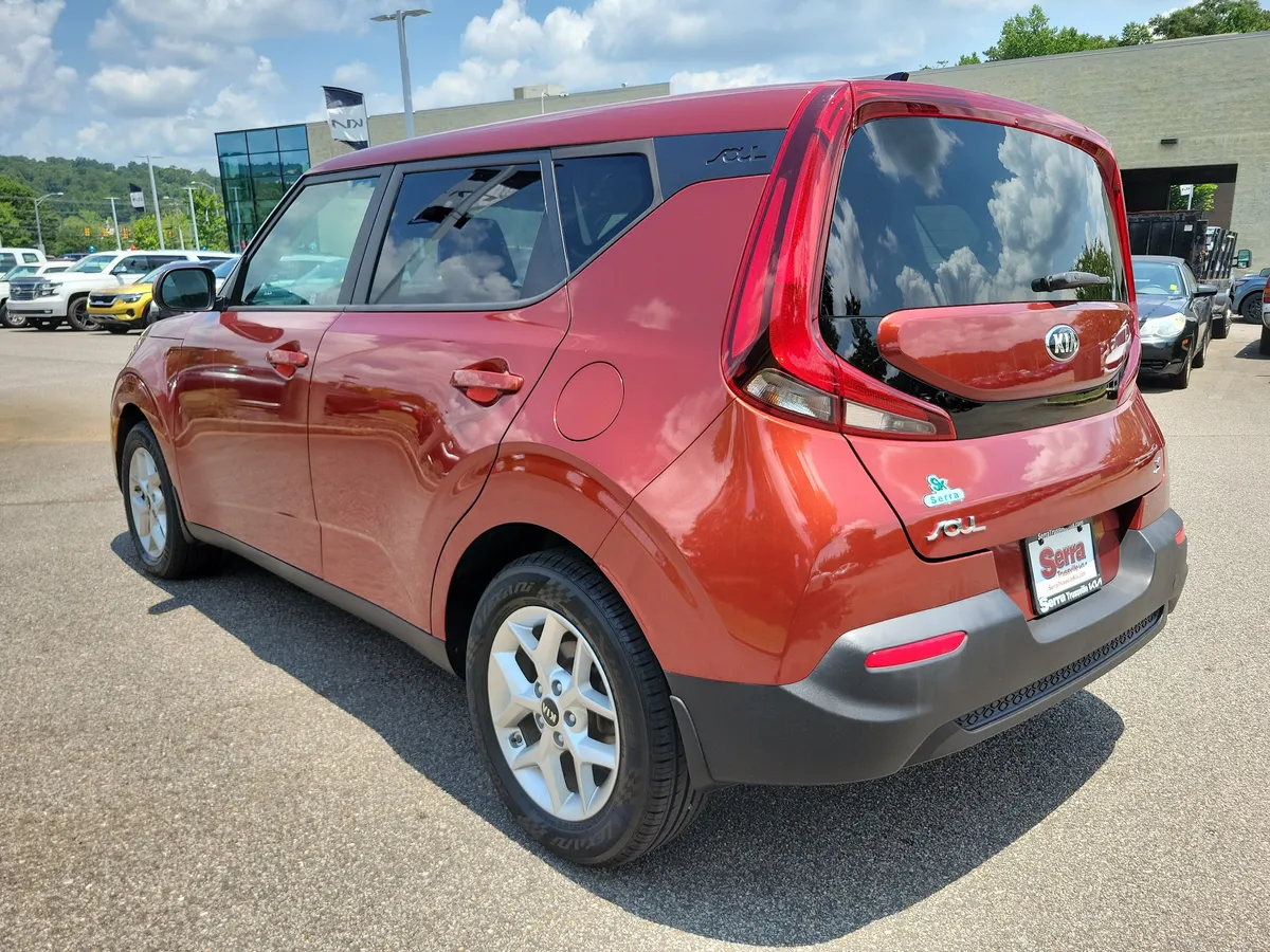 2020 Kia Soul S thumbnail 3