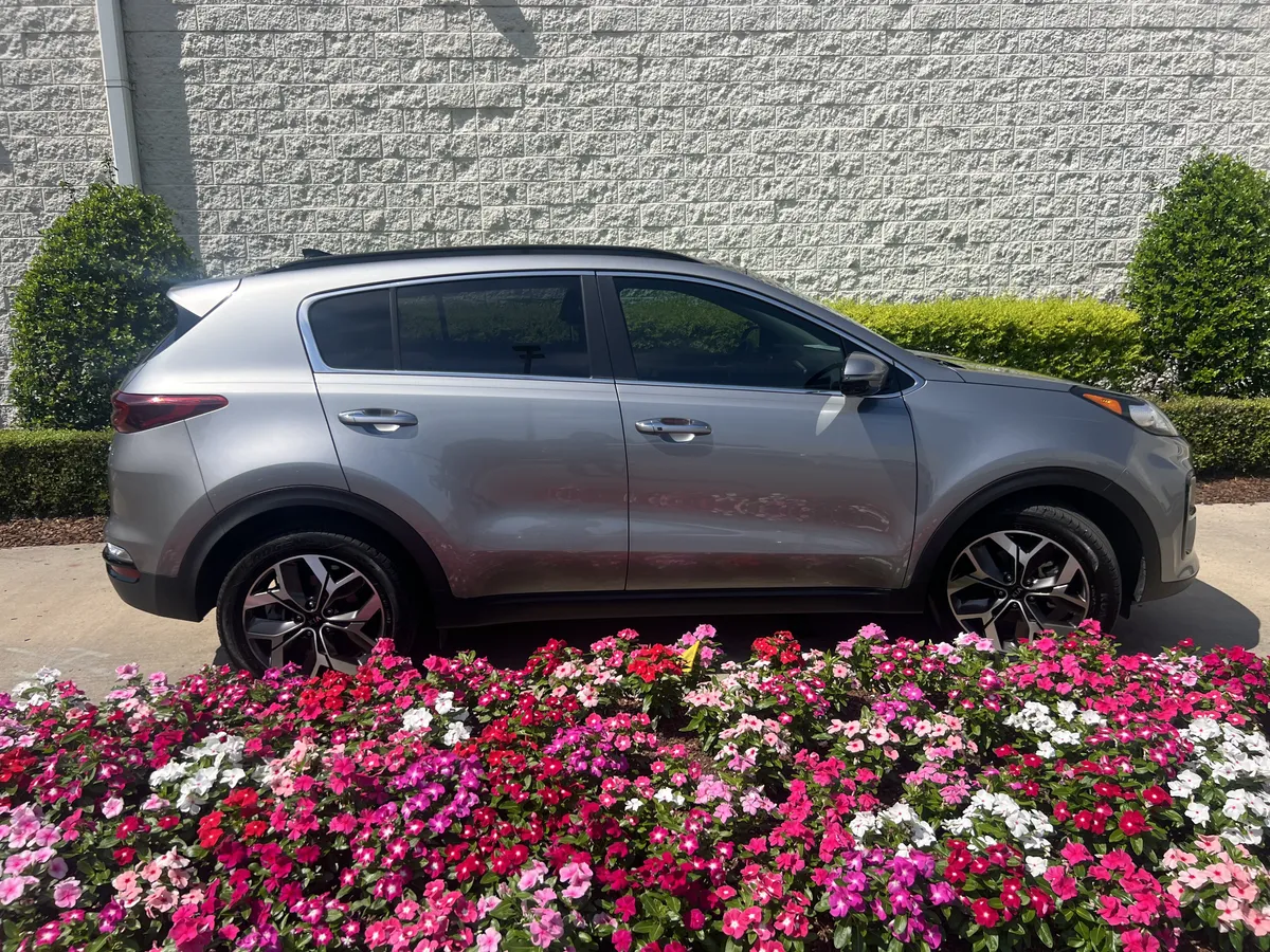 2020 Kia Sportage EX thumbnail 10