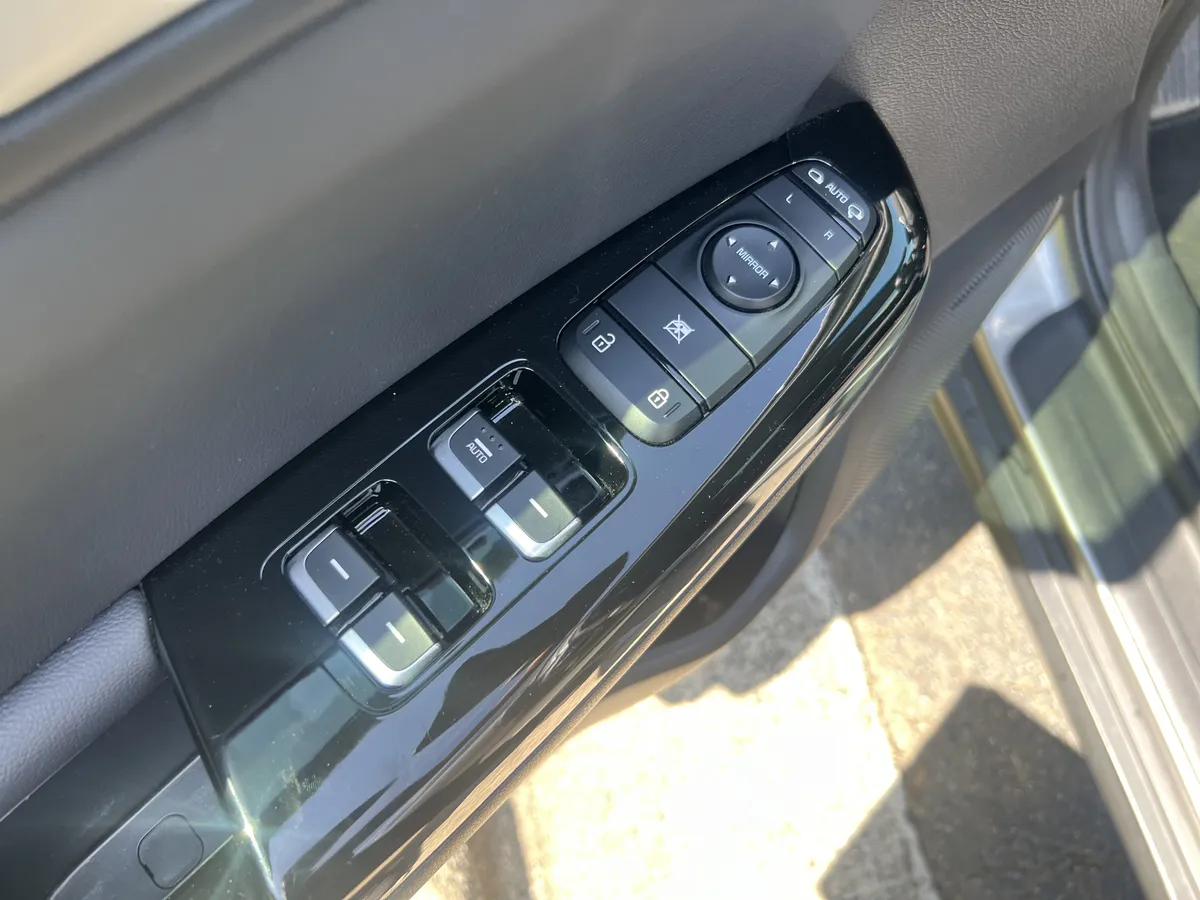 2020 Kia Sportage EX thumbnail 14