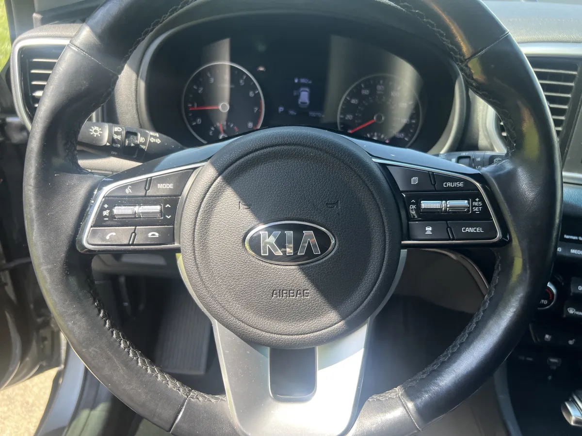 2020 Kia Sportage EX thumbnail 17