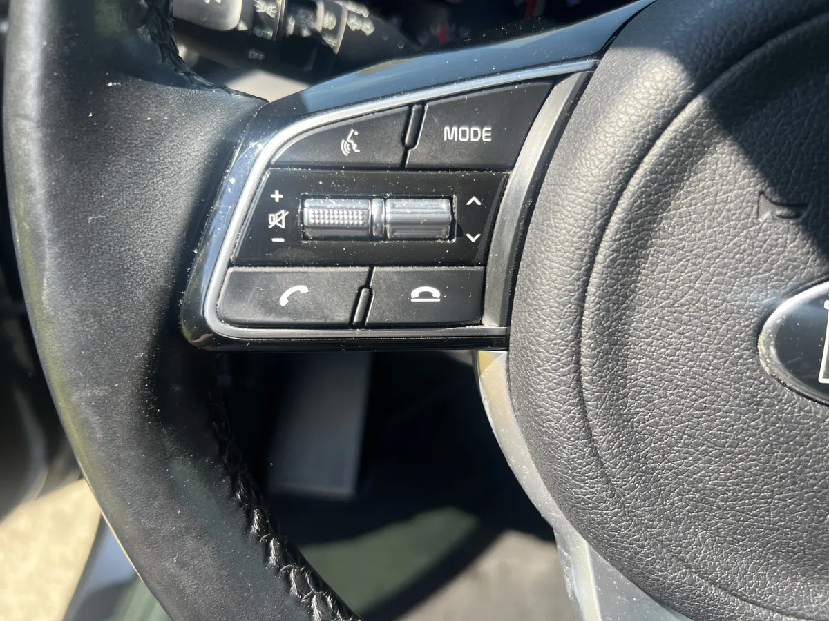 2020 Kia Sportage EX thumbnail 18