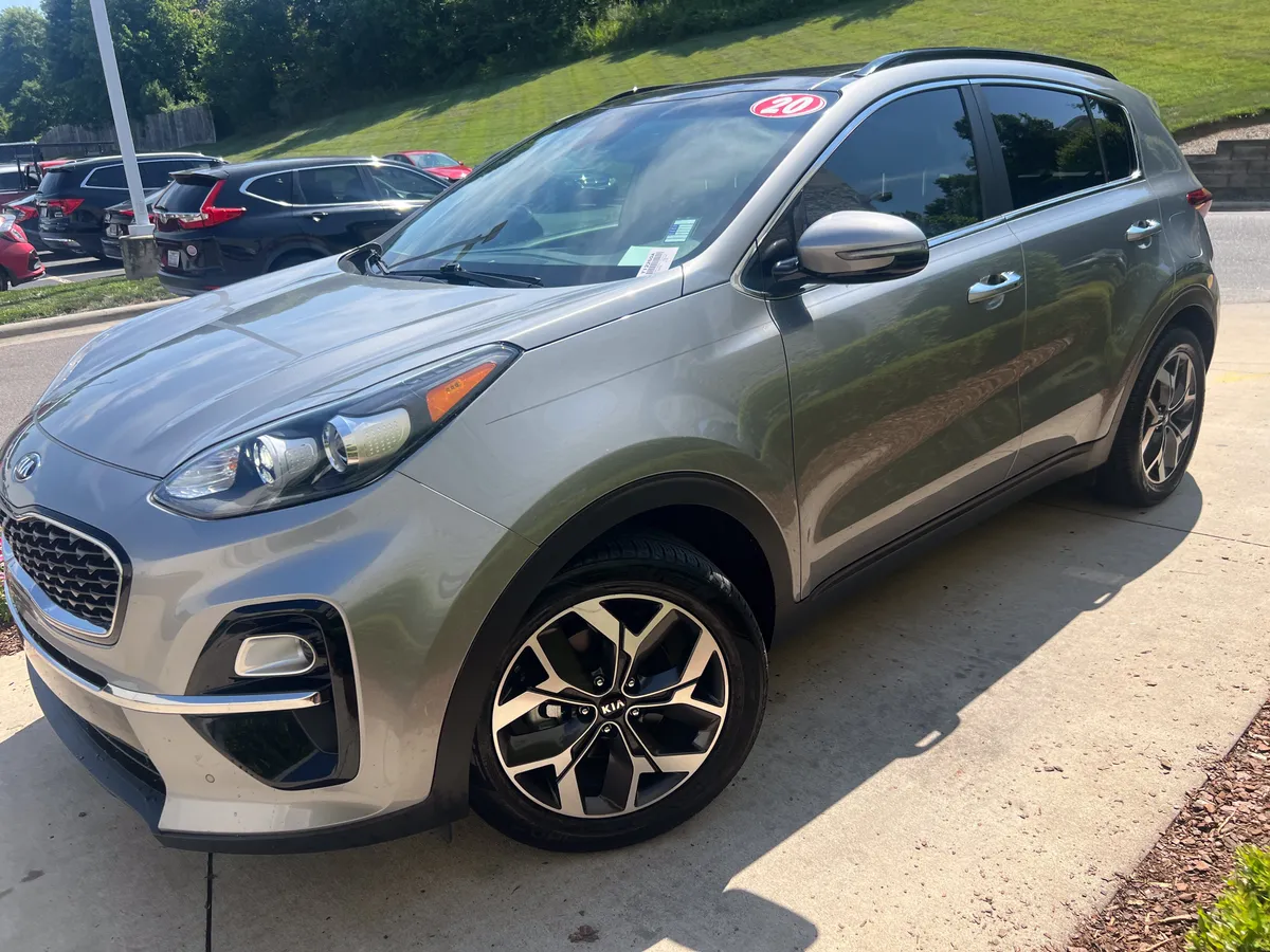 2020 Kia Sportage EX thumbnail 4