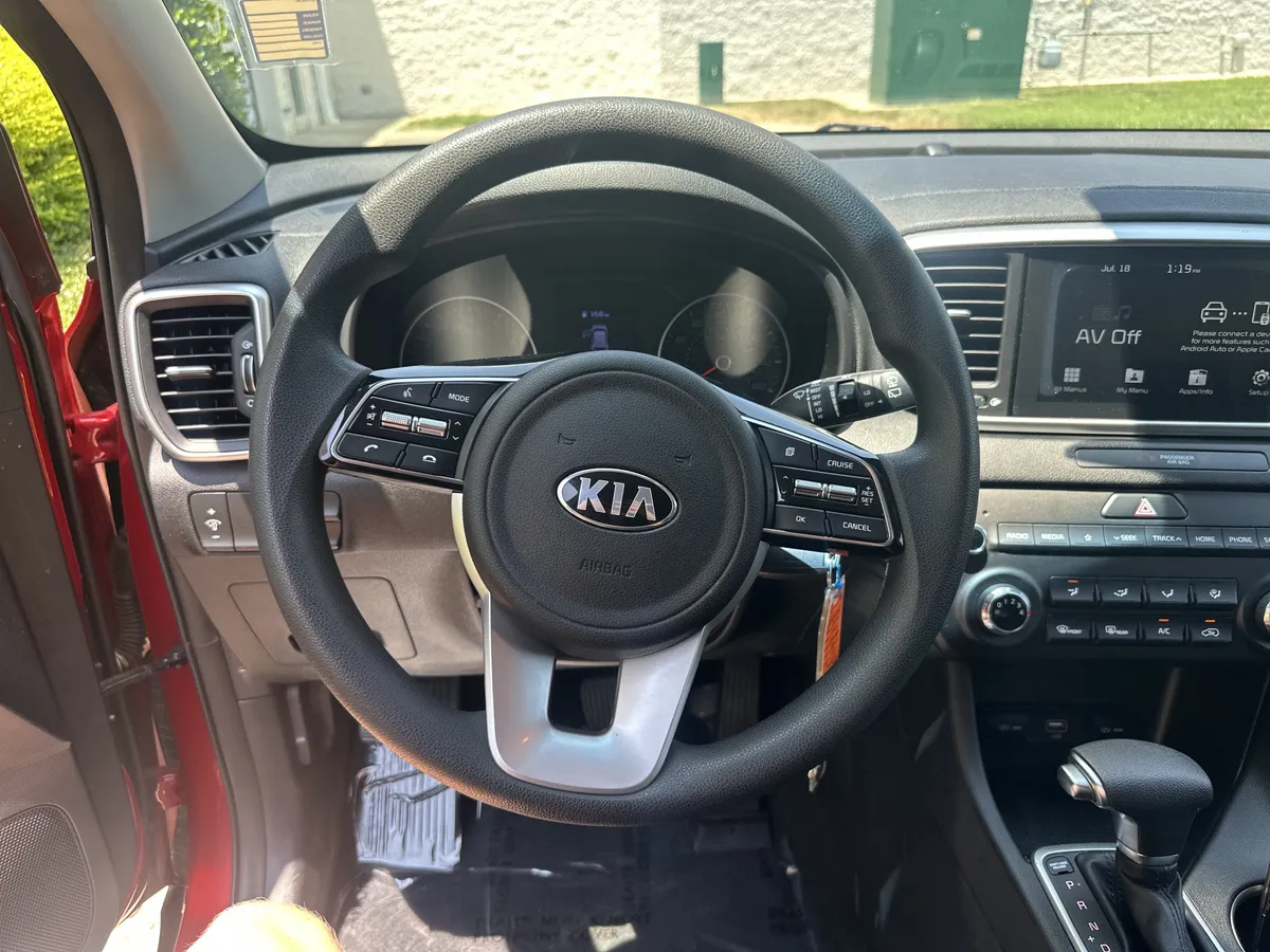 2020 Kia Sportage LX thumbnail 17