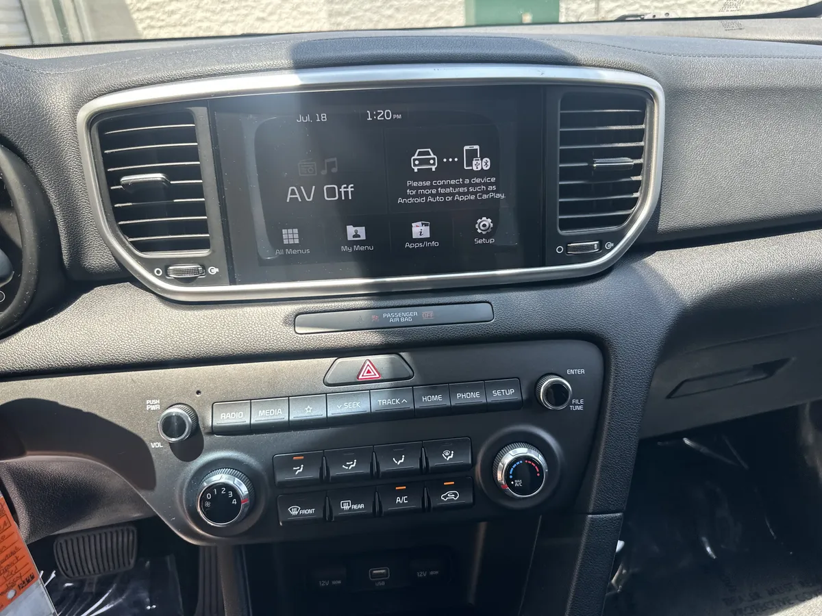 2020 Kia Sportage LX thumbnail 23