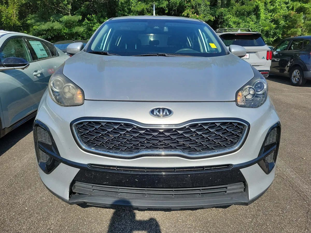 2020 Kia Sportage LX thumbnail 2