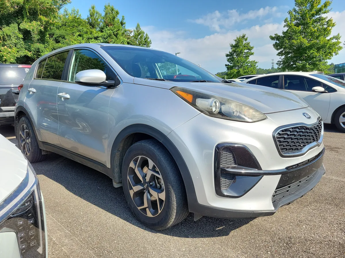 2020 Kia Sportage LX thumbnail 3