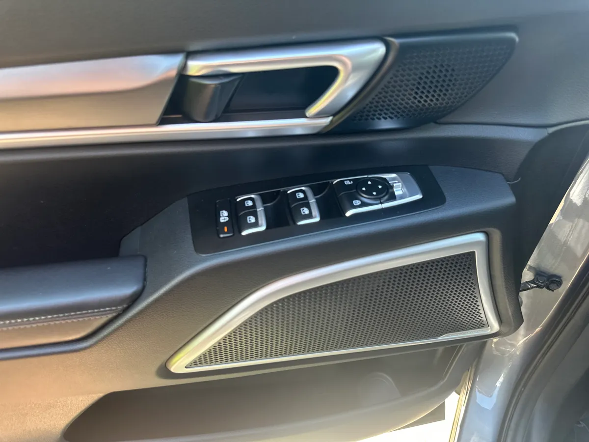 2020 Kia Telluride LX thumbnail 13