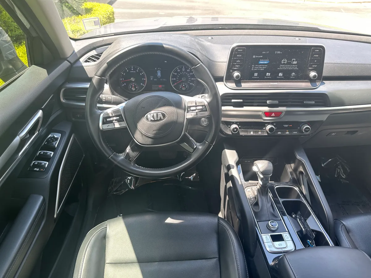 2020 Kia Telluride LX thumbnail 16