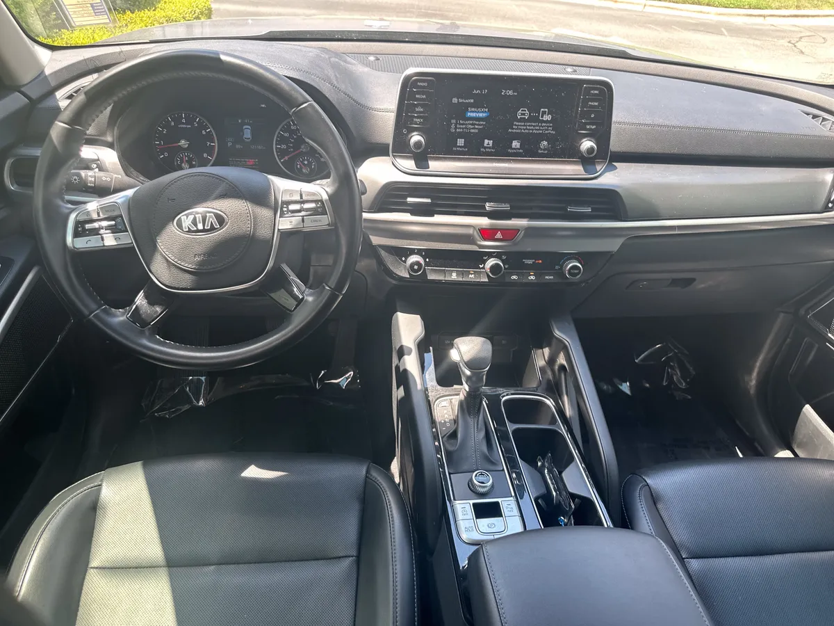 2020 Kia Telluride LX thumbnail 17