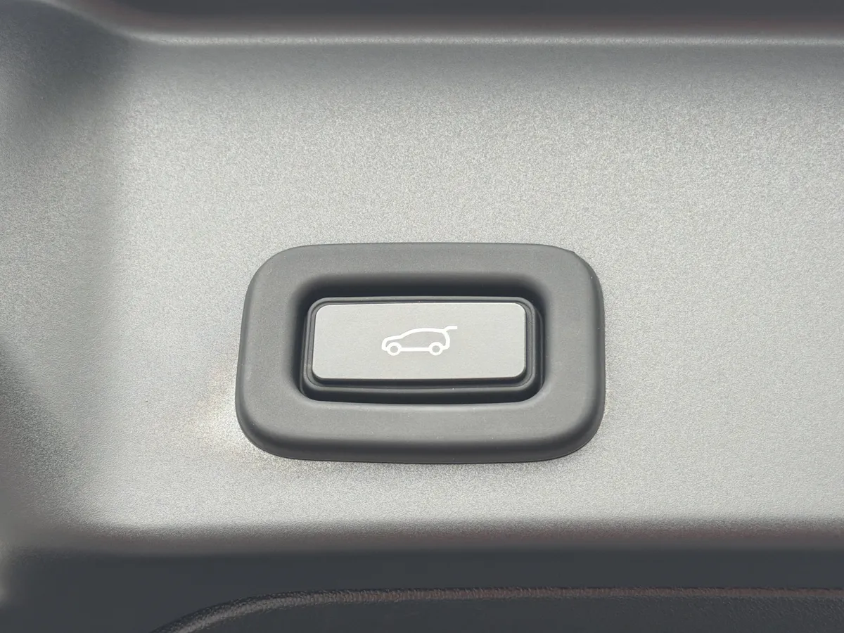2020 Land Rover Range Rover Evoque S thumbnail 26
