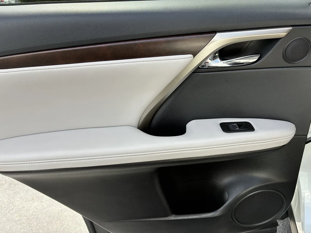 2020 Lexus RX RX 350 thumbnail 17