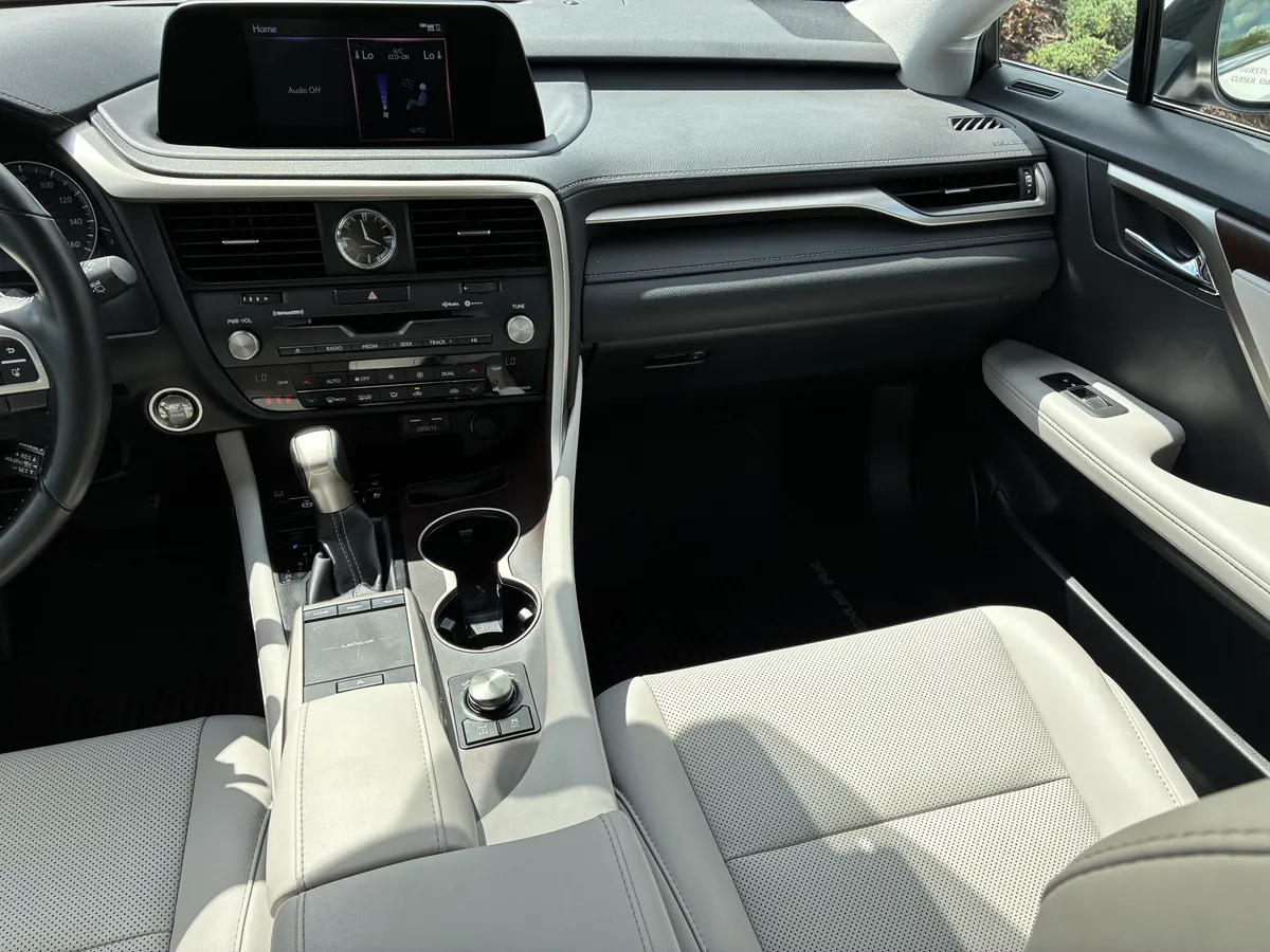 2020 Lexus RX RX 350 thumbnail 23