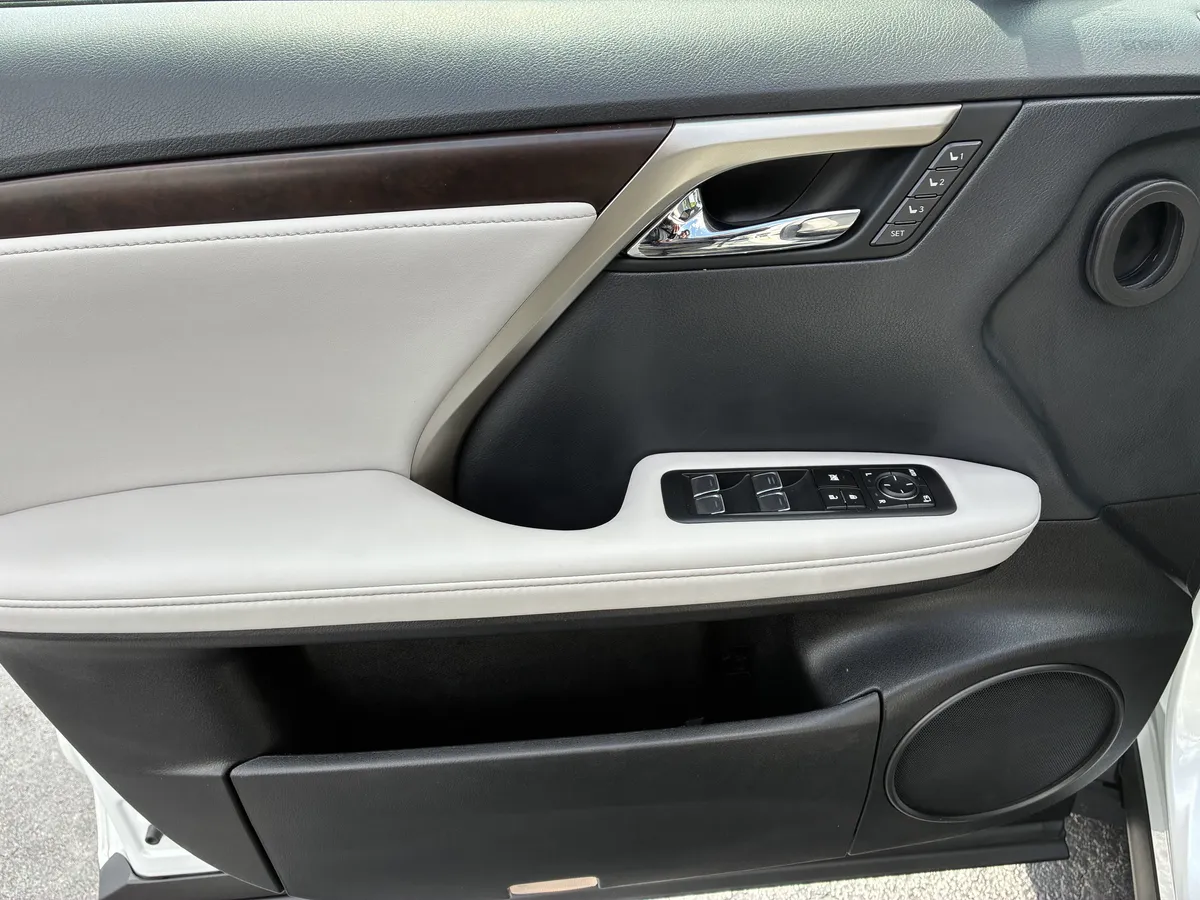 2020 Lexus RX RX 350 thumbnail 28