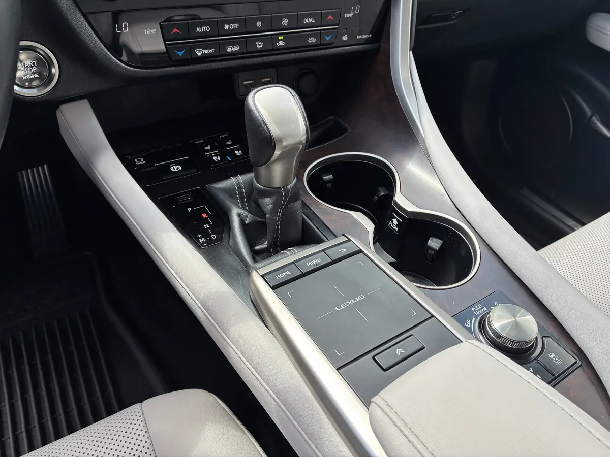 2020 Lexus RX RX 350 thumbnail 4