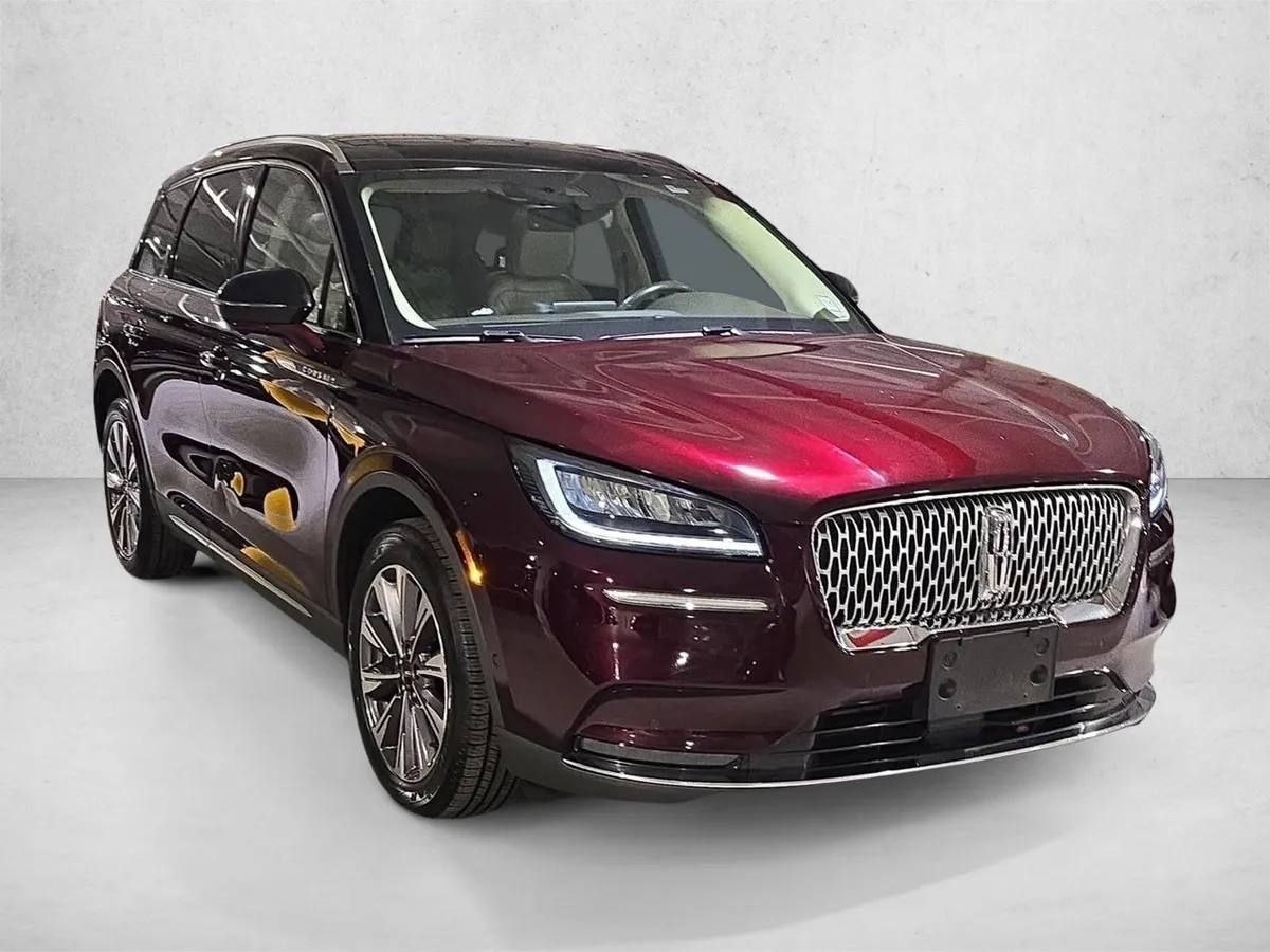 2020 Lincoln Corsair Reserve thumbnail 3