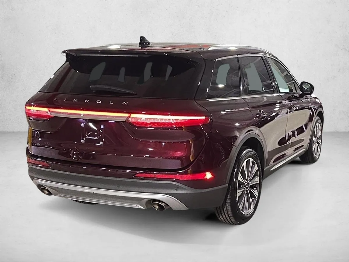 2020 Lincoln Corsair Reserve thumbnail 5