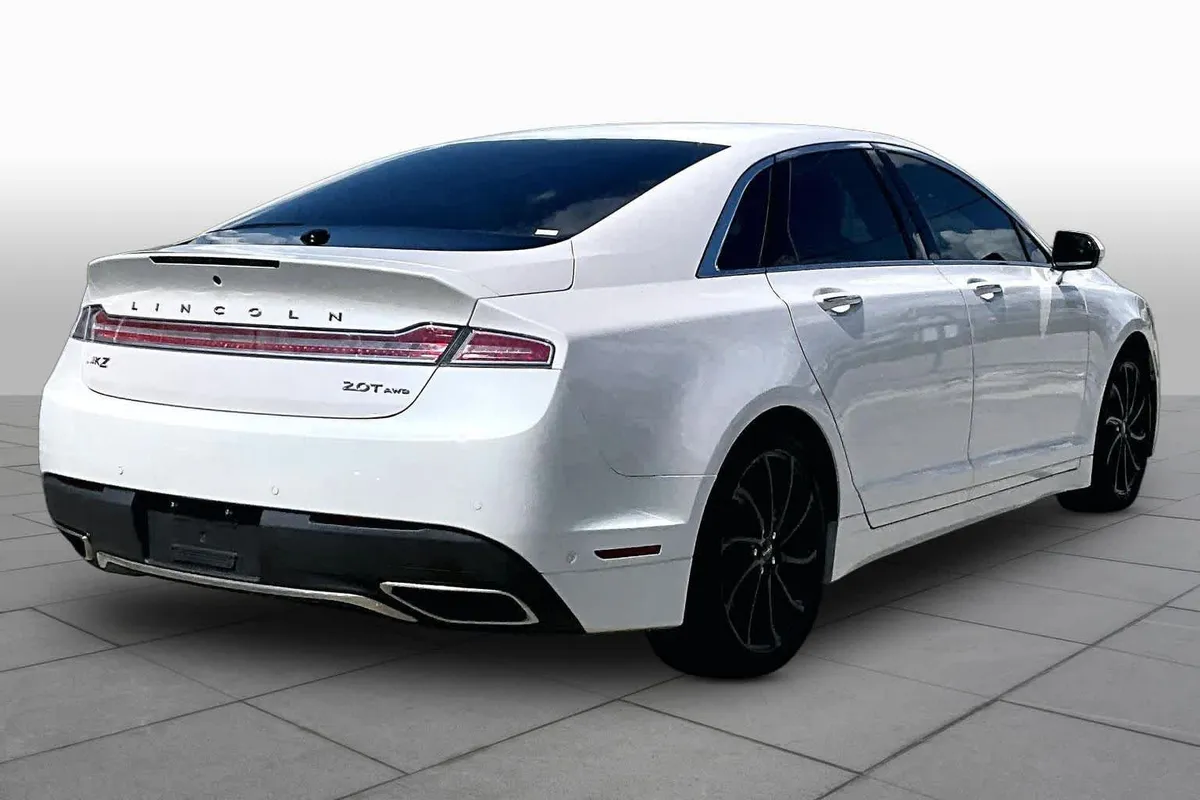 2020 Lincoln MKZ Reserve thumbnail 13