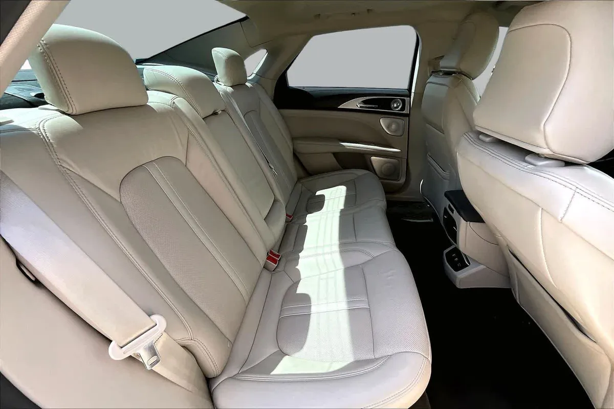 2020 Lincoln MKZ Reserve thumbnail 20