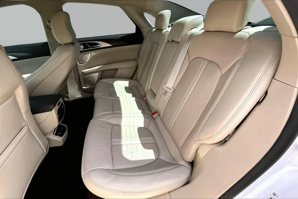 2020 Lincoln MKZ Reserve thumbnail 21