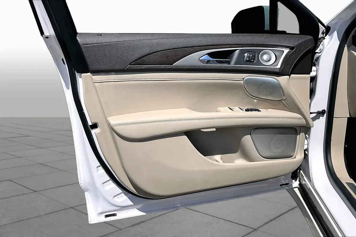 2020 Lincoln MKZ Reserve thumbnail 26