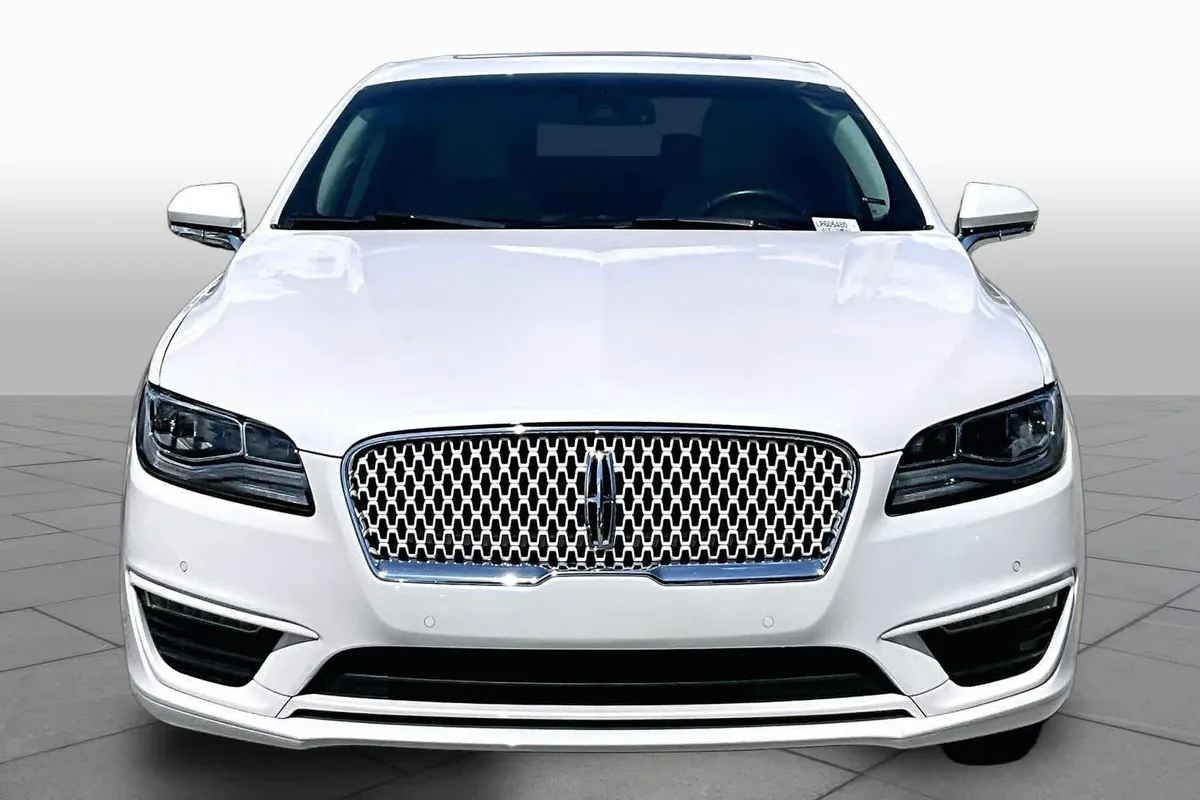 2020 Lincoln MKZ Reserve thumbnail 4