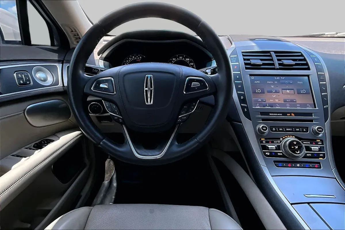 2020 Lincoln MKZ Reserve thumbnail 6