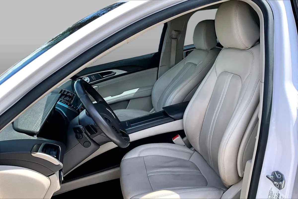 2020 Lincoln MKZ Reserve thumbnail 8