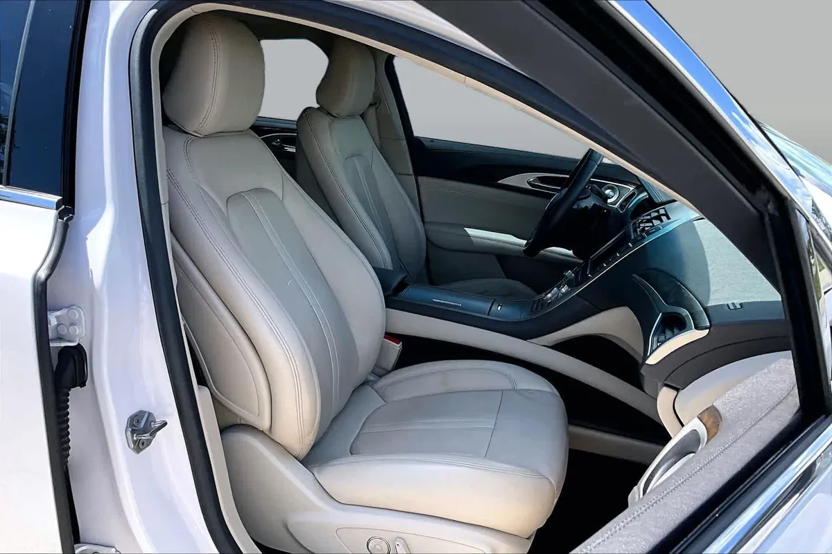 2020 Lincoln MKZ Reserve thumbnail 9