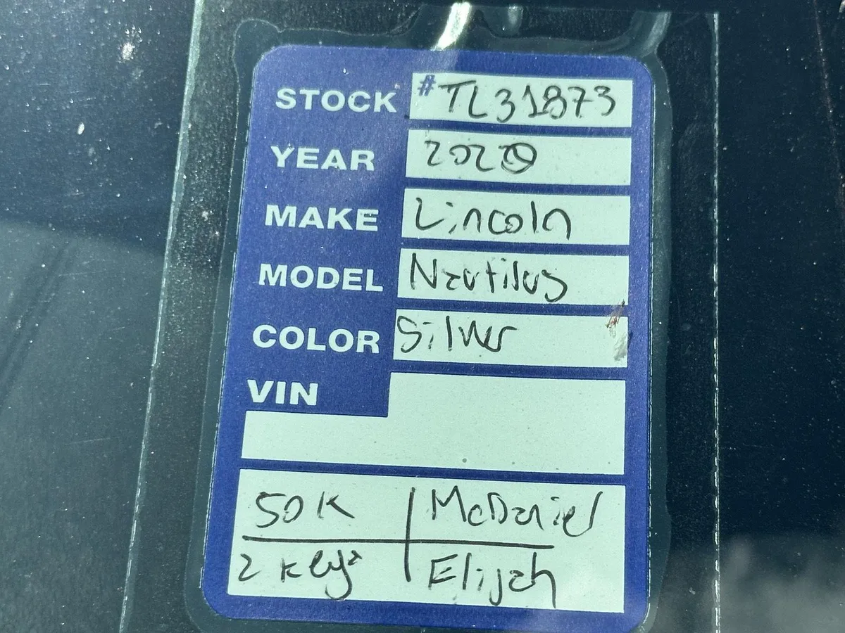 2020 Lincoln Nautilus Reserve thumbnail 15