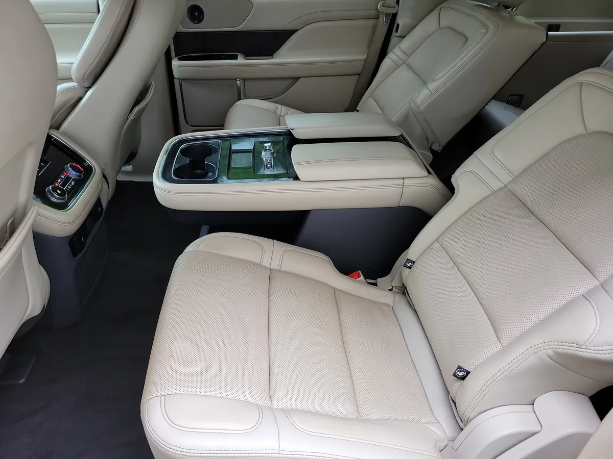 2020 Lincoln Navigator Reserve thumbnail 12