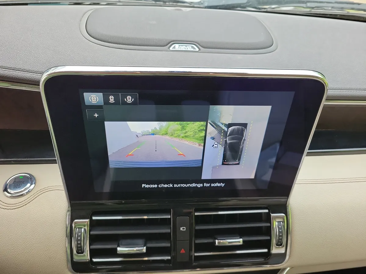 2020 Lincoln Navigator Reserve thumbnail 17