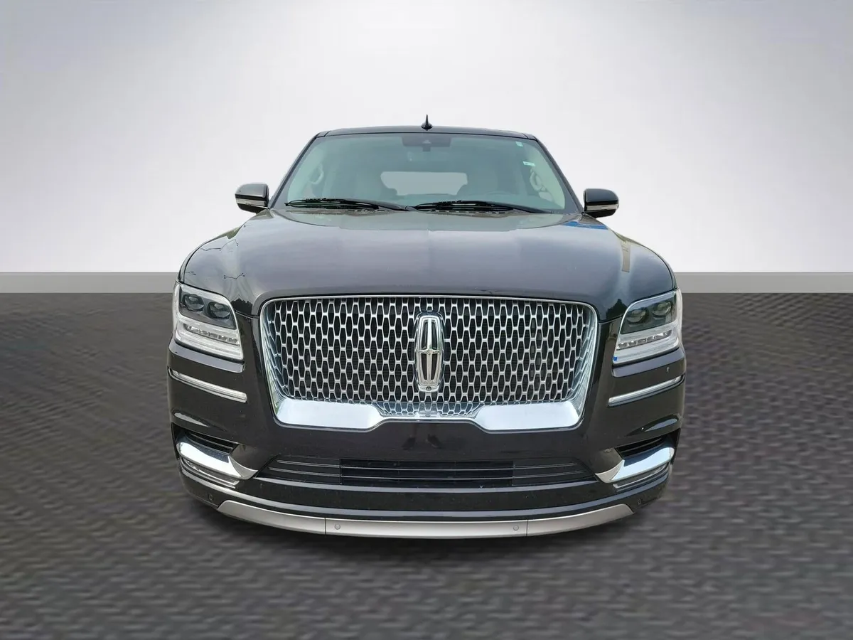 2020 Lincoln Navigator Reserve thumbnail 2