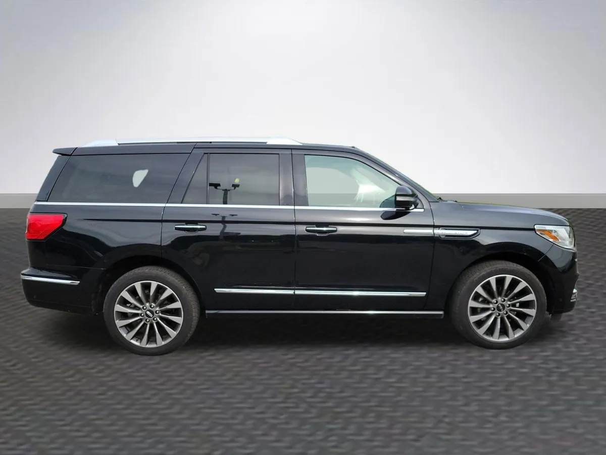 2020 Lincoln Navigator Reserve thumbnail 4