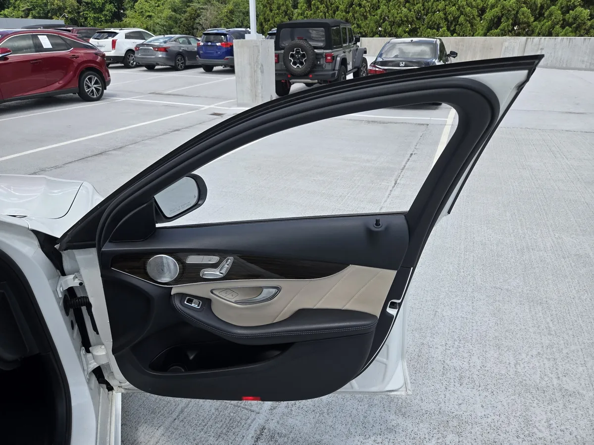 2020 Mercedes-Benz C-Class C 300 thumbnail 28