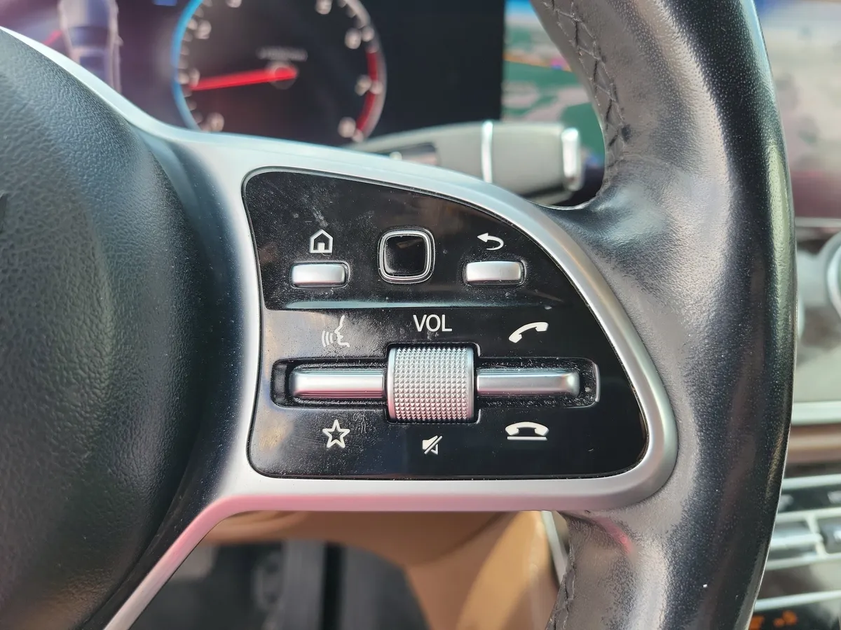 2020 Mercedes-Benz E-Class E 350 4MATIC thumbnail 15