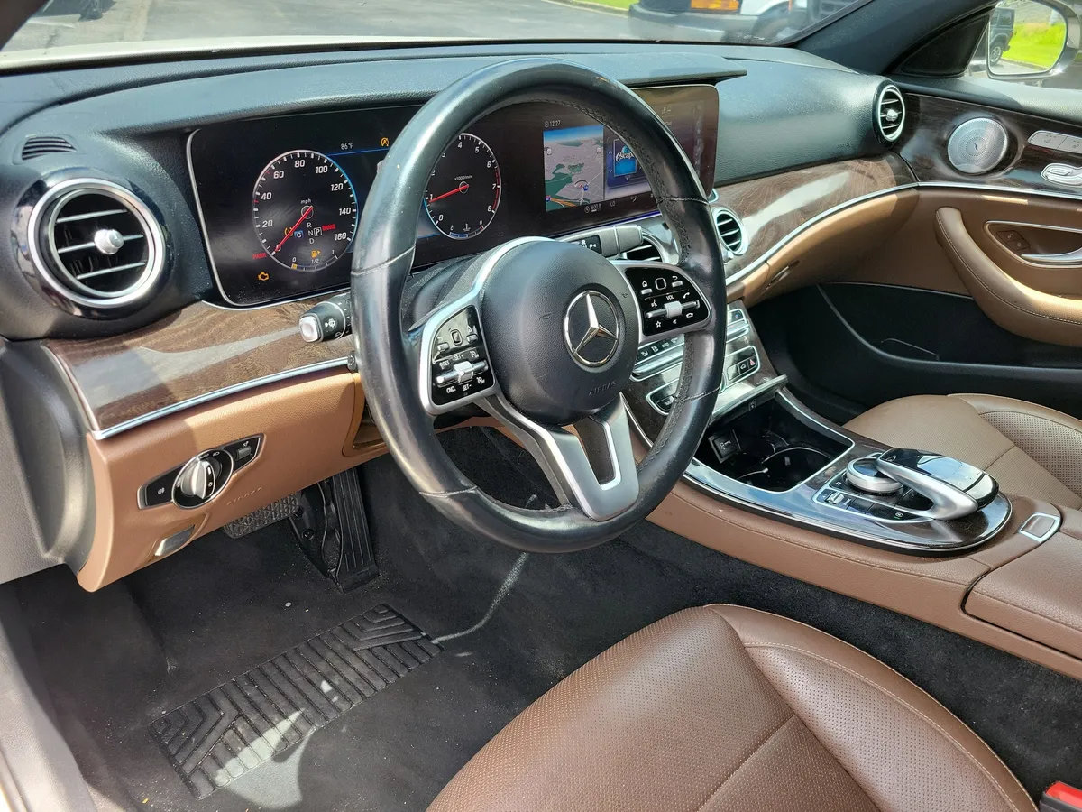 2020 Mercedes-Benz E-Class E 350 4MATIC thumbnail 3
